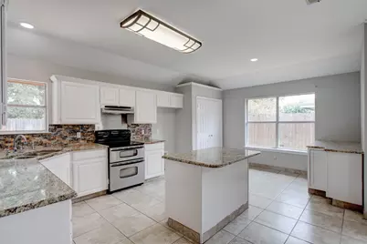 3912 Blue Pond Circle, Fort Worth, TX 76123 - Photo 3