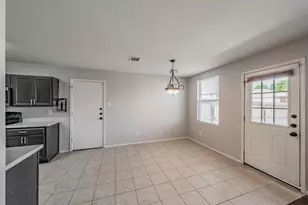 3015 Goldenrod Dr, Lancaster, TX 75134 - Photo 15