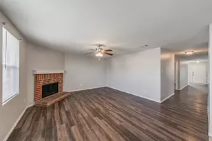 3015 Goldenrod Dr, Lancaster, TX 75134 - Photo 11