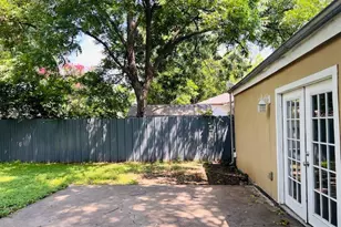 1924 Connally St, Waco, TX 76711 - Photo 19