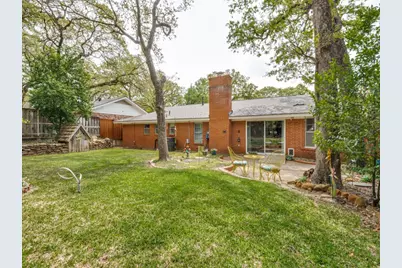 712 Joanna Drive, Hurst, TX 76053 - Photo 17