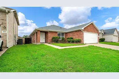 911 Hems Lane, Arlington, TX 76001 - Photo 1