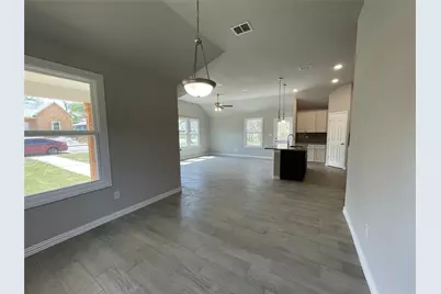 1019 E Hattie Street, Fort Worth, TX 76104 - Photo 9