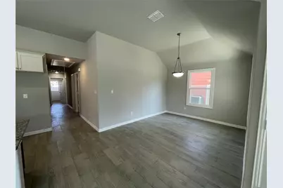 1019 E Hattie Street, Fort Worth, TX 76104 - Photo 7