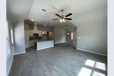 1019 E Hattie Street, Fort Worth, TX 76104 - Photo 5
