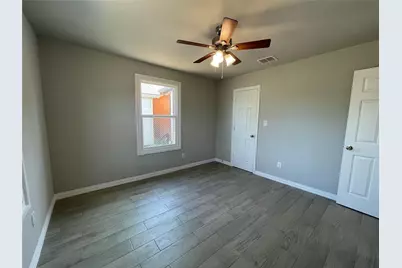 1019 E Hattie Street, Fort Worth, TX 76104 - Photo 25