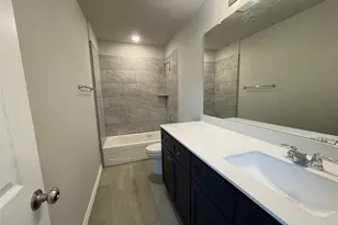 1019 E Hattie St, Fort Worth, TX 76104 - Photo 21