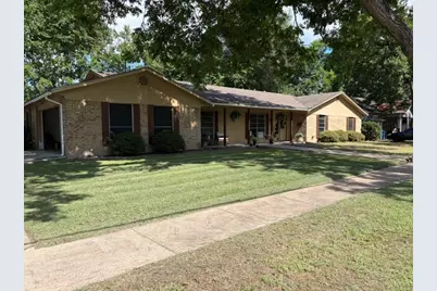 401 S Ross Avenue, Mexia, TX 76667 - Photo 1