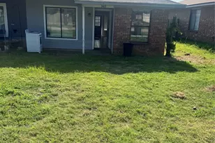 5617 Mansfield Rd, Arlington, TX 76017 - Photo 3
