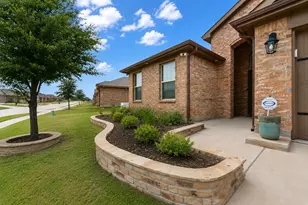 4600 Fringetree Wy, Fort Worth, TX 76036 - Photo 5