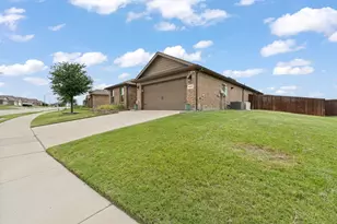 4600 Fringetree Wy, Fort Worth, TX 76036 - Photo 3