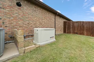 4600 Fringetree Wy, Fort Worth, TX 76036 - Photo 7