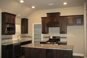 1729 Spoonbill Dr, Little Elm, TX 75068 - Photo 3