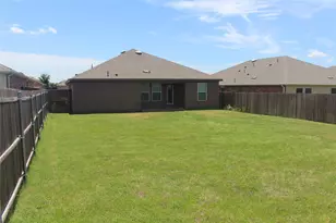 825 Alton Dr, Aubrey, TX 76227 - Photo 23
