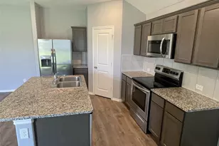 825 Alton Dr, Aubrey, TX 76227 - Photo 9