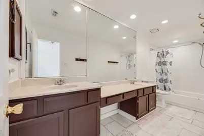 1613 Kingspoint Drive, Carrollton, TX 75007 - Photo 13