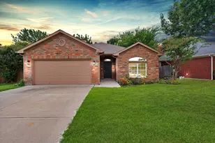 10513 Fossil Hill Dr, Fort Worth, TX 76131 - Photo 1