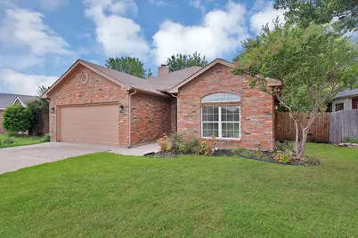 10513 Fossil Hill Drive, Fort Worth, TX 76131 - Photo 3