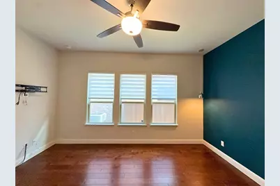302 Julia Lane, Euless, TX 76040 - Photo 13