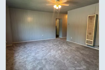 901 W Coffin Street, Denison, TX 75020 - Photo 11