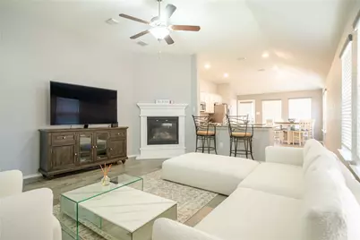 8900 Devonshire Drive, Fort Worth, TX 76131 - Photo 3
