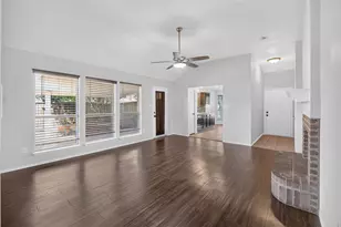 3103 Morning Meadow Ln, Grand Prairie, TX 75052 - Photo 3