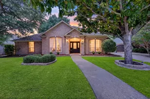5426 Emerald Park Blvd, Arlington, TX 76017 - Photo 1