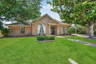 5426 Emerald Park Blvd, Arlington, TX 76017 - Photo 3
