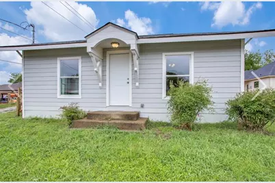918 S Crockett Avenue, Denison, TX 75021 - Photo 1
