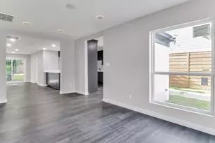 1310 Elmwood Blvd, Dallas, TX 75224 - Photo 9
