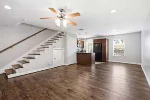 4734A Bradford Dr, Dallas, TX 75219 - Photo 7