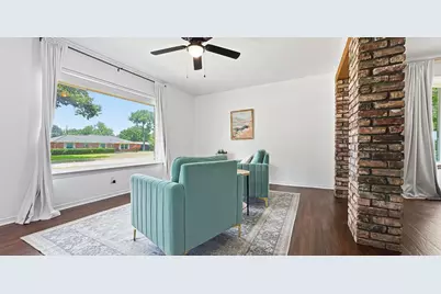 2122 Castleford Lane, Garland, TX 75040 - Photo 11