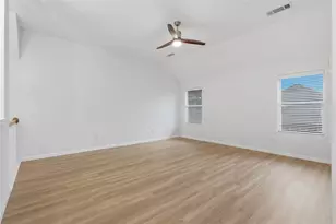 2715 Lake Country Dr, Grand Prairie, TX 75052 - Photo 25