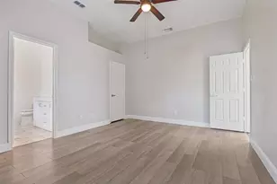 205 Weyland Dr, Grand Prairie, TX 75052 - Photo 19