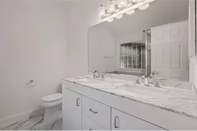 205 Weyland Drive, Grand Prairie, TX 75052 - Photo 15