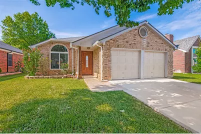 205 Weyland Drive, Grand Prairie, TX 75052 - Photo 3