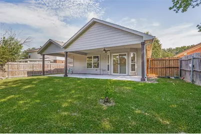 205 Weyland Drive, Grand Prairie, TX 75052 - Photo 23