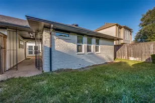 7018 Deloache, Dallas, TX 75225 - Photo 39