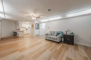 506 E Huitt Ln, Euless, TX 76040 - Photo 7