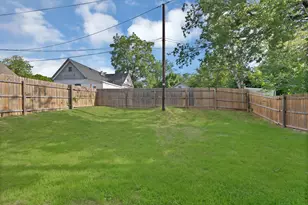 1008 20th St, Fort Worth, TX 76164 - Photo 35