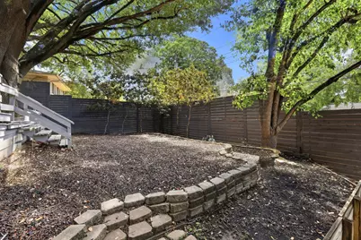9544 Crestedge Drive, Dallas, TX 75238 - Photo 31