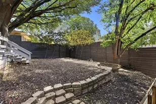 9544 Crestedge Dr, Dallas, TX 75238 - Photo 31