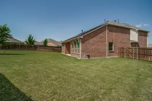 519 Foxtail Dr, Princeton, TX 75407 - Photo 23