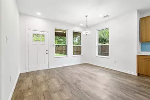 820 N Wood St, Denton, TX 76209 - Photo 7