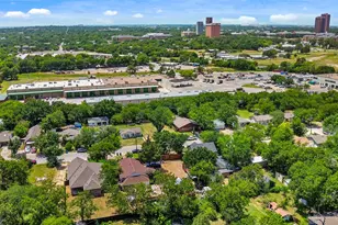 820 N Wood St, Denton, TX 76209 - Photo 19