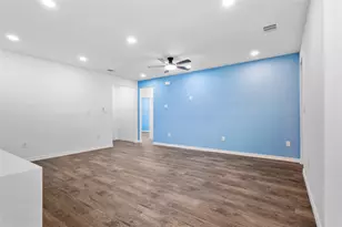 820 N Wood St, Denton, TX 76209 - Photo 3