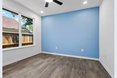 820 N Wood Street, Denton, TX 76209 - Photo 13