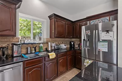 2136 Brownstone Court, Grapevine, TX 76051 - Photo 13
