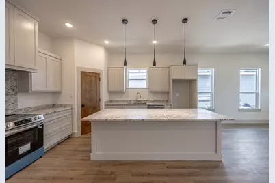 5208 Helmick, Fort Worth, TX 76107 - Photo 9