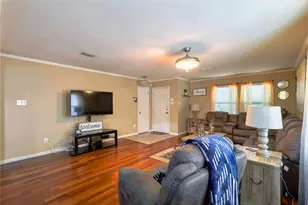 8017 Sartain Dr, Fort Worth, TX 76120 - Photo 5